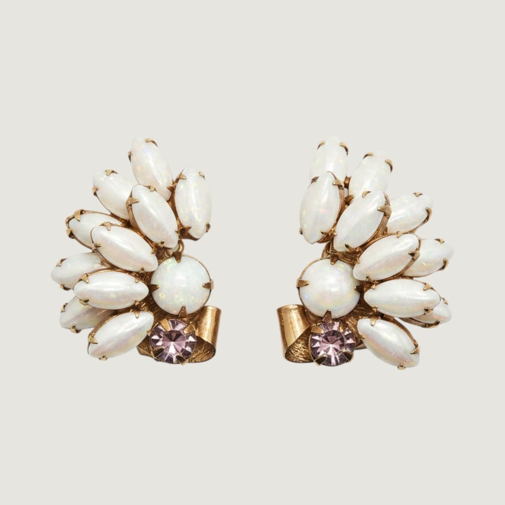 Vintage Weiss Unsigned AB Glass Dimensional Earrings White Lavender Clip On